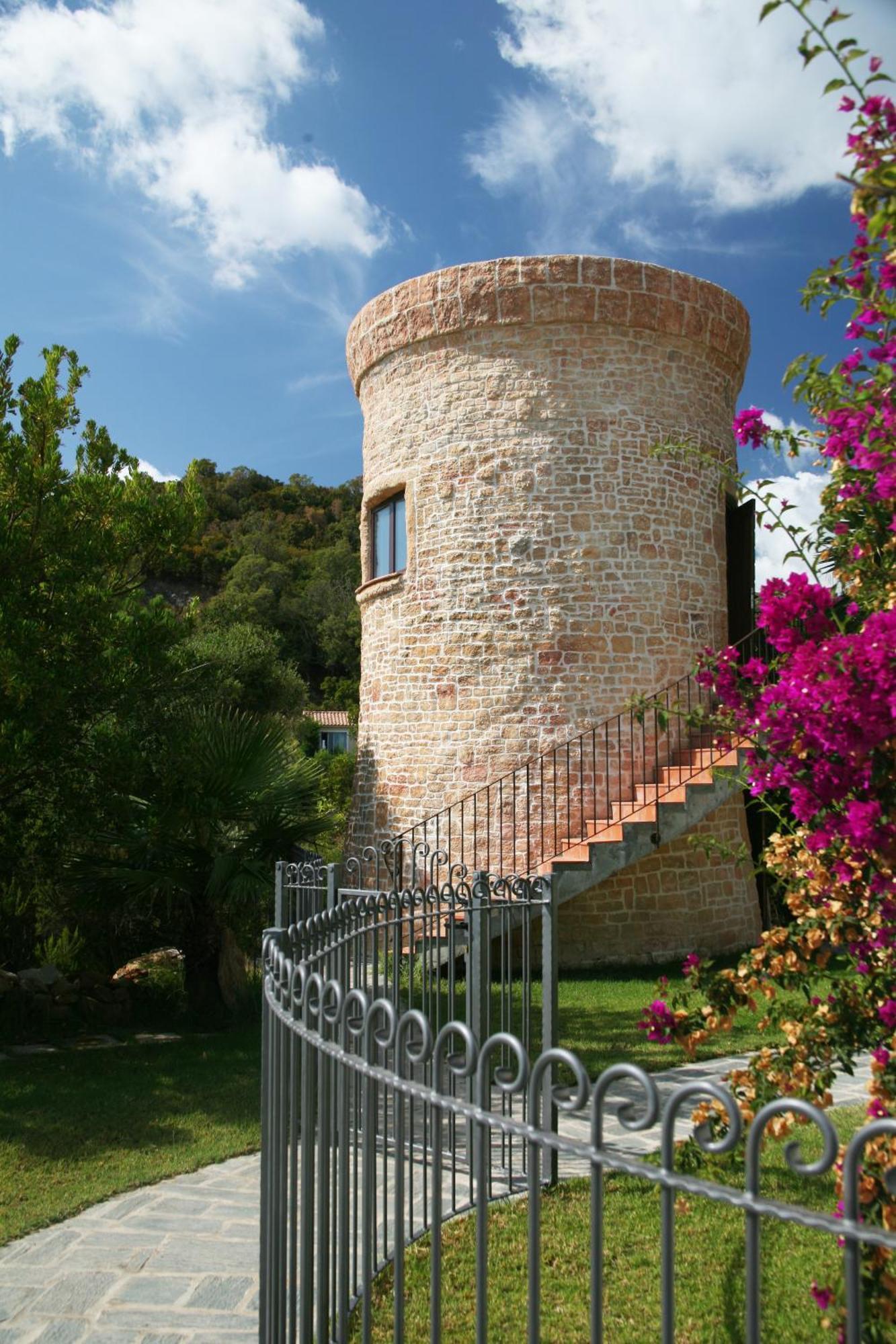 Residence Mare E Monte Favone Eksteriør bilde